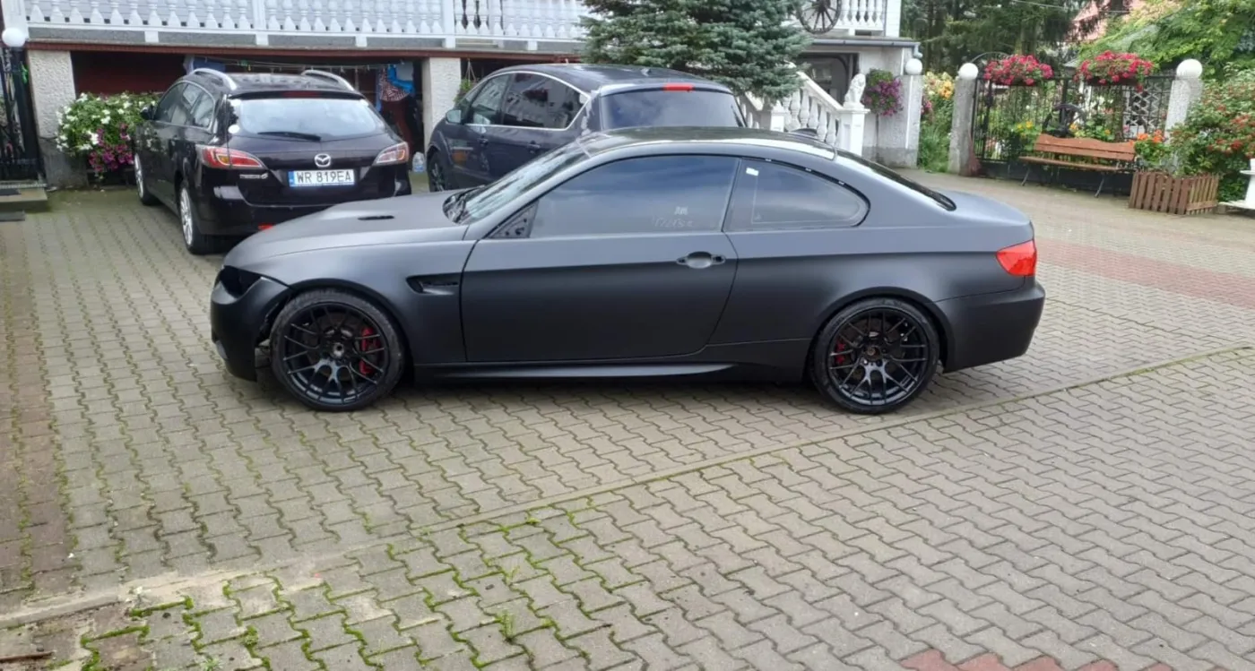 Lakierowanie całego auta na mat — BMW M3, lakiernik Radom