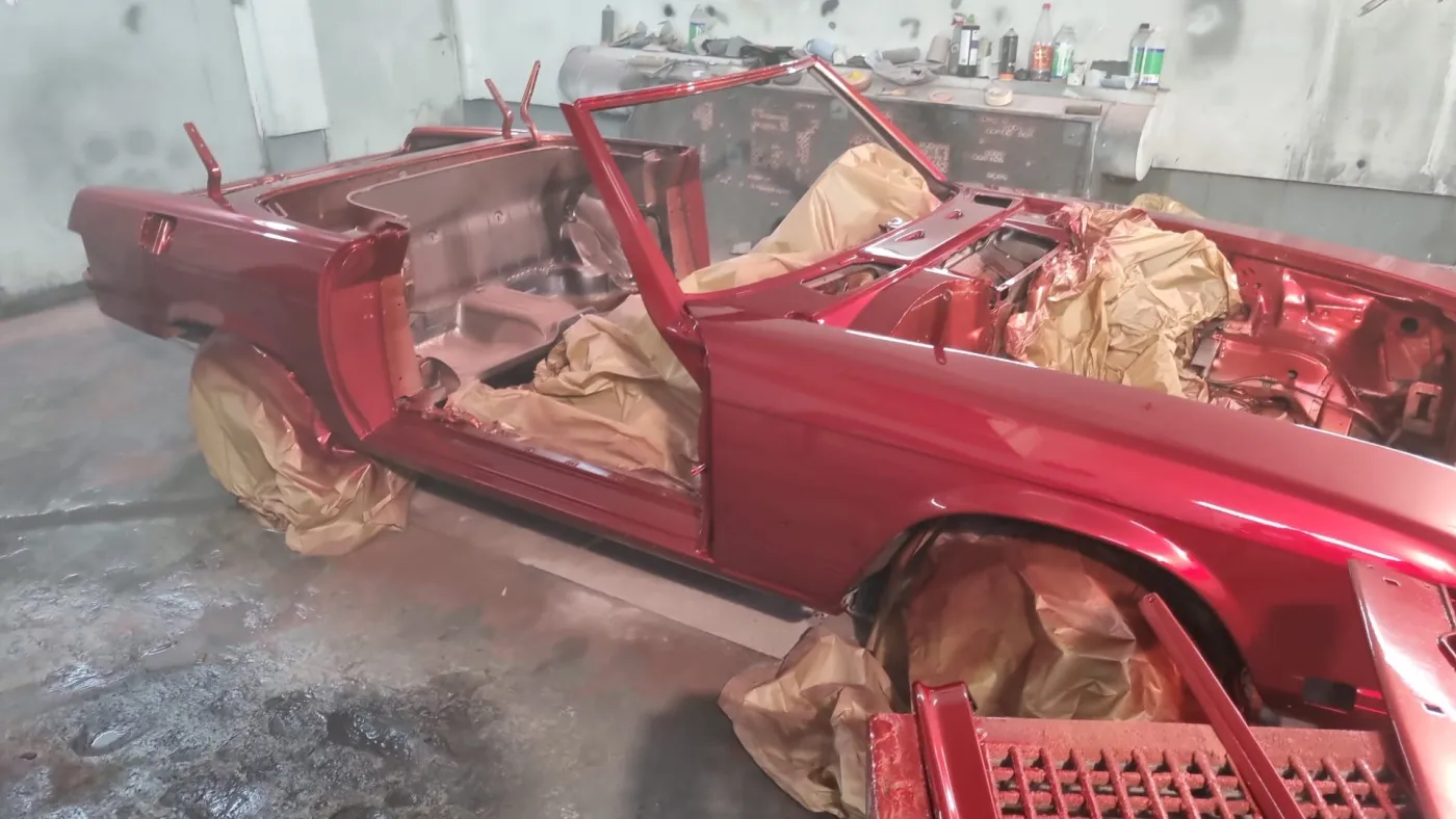 Renowacja klasyka — Mercedes SL R107, lakiernik Radom